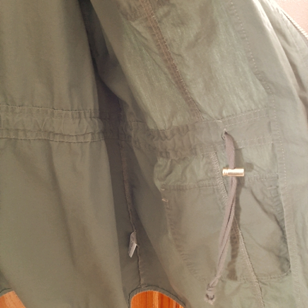 Lightweight Jacket - Picture 4 of 5